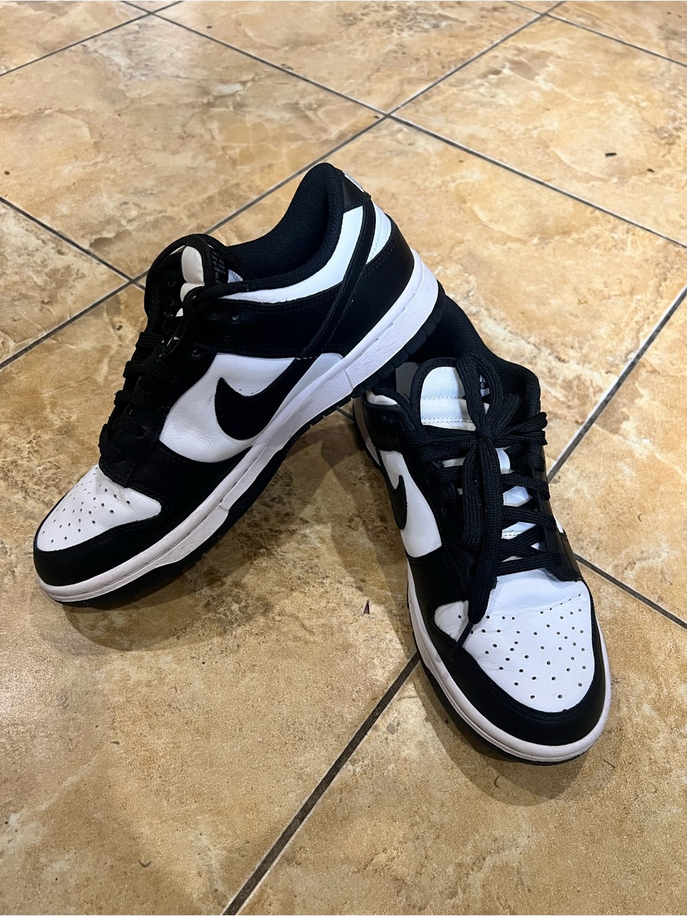 Nike Dunk women’s Black & White Panda Low-Top Sneakers — Size 7.5
